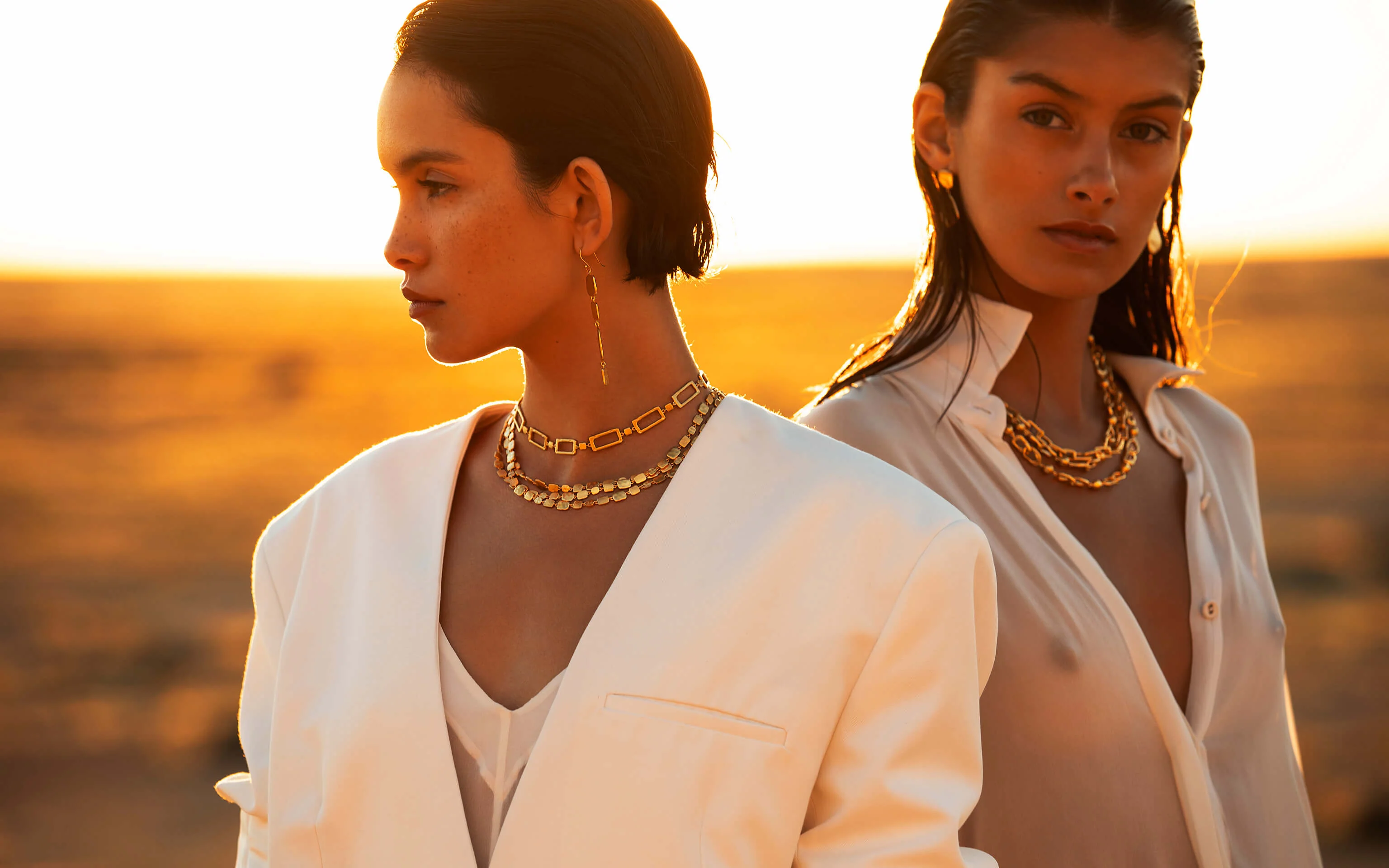 BOTANICA HOOPS (18K GOLD PLATED) - Image 5