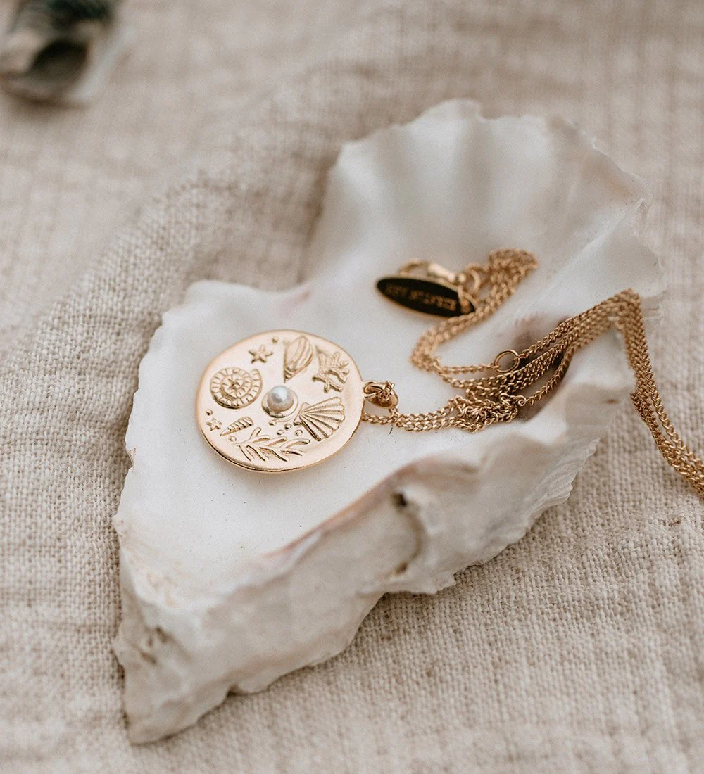 BY THE SEA COIN NECKLACE (18K GOLD VERMEIL) - Image 7