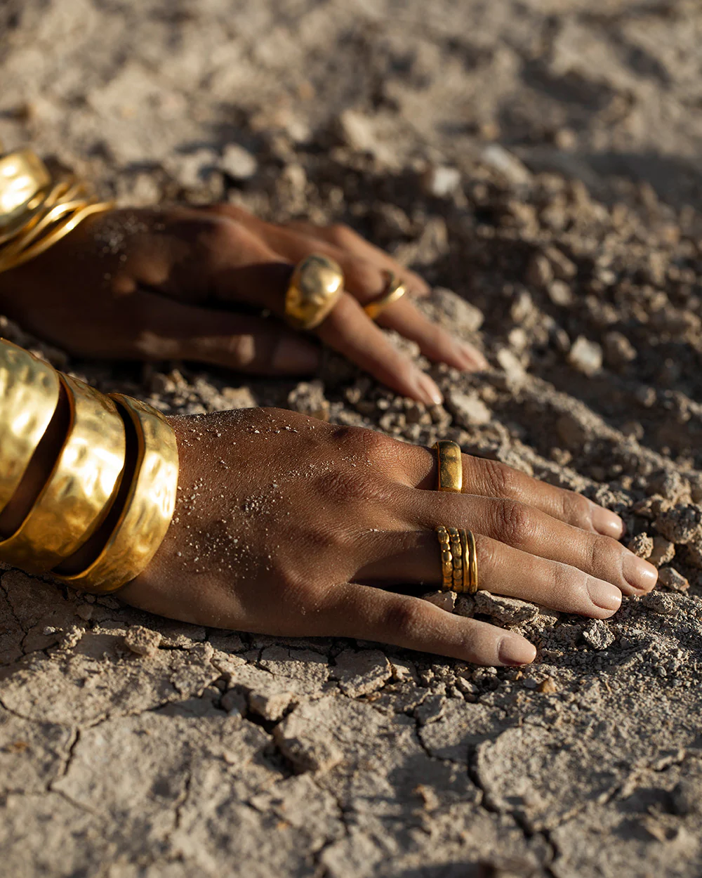 ESSENCE DOME RING (18K GOLD PLATED) - Image 5