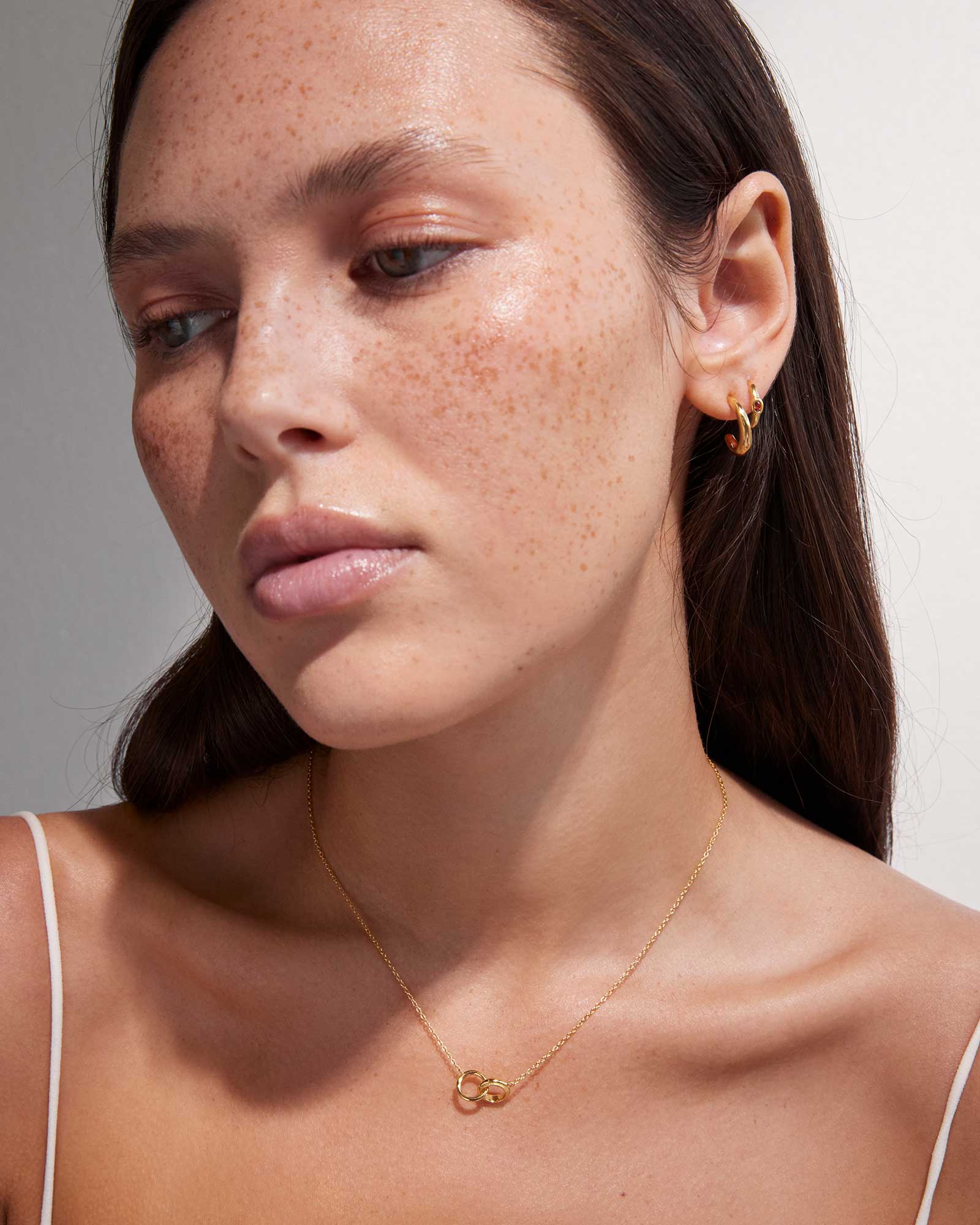 GRACE INFINITY HOOPS (18K GOLD PLATED) - Image 3