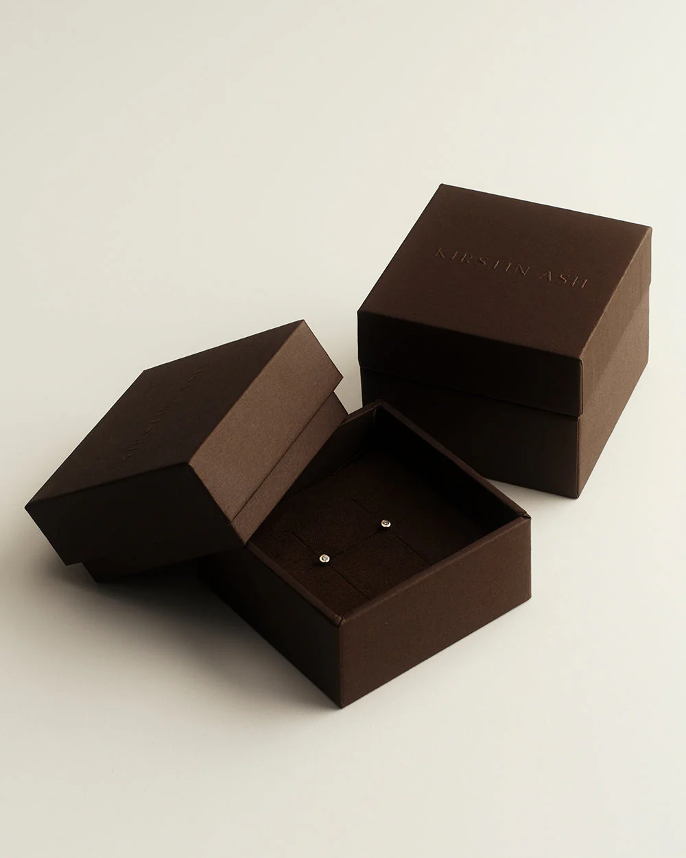 INITIAL EARRINGS (9K GOLD) - Image 6