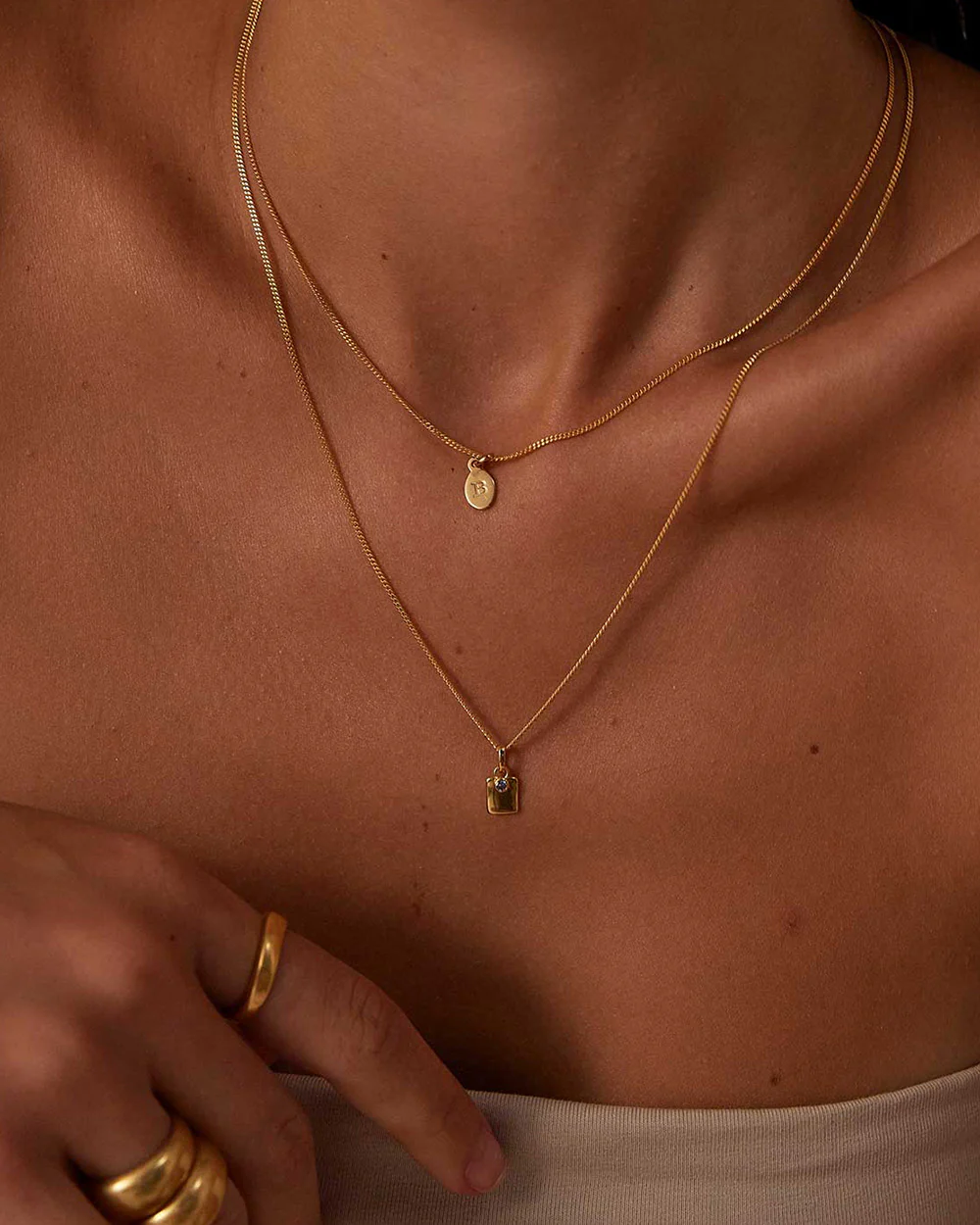 INITIAL NECKLACE A-Z (18K GOLD VERMEIL) - Image 5